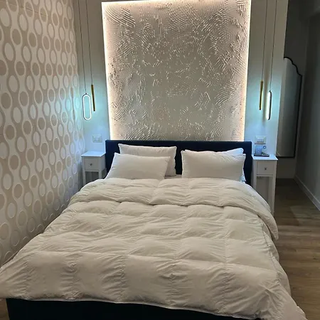 Laurus's House Апартаменты *